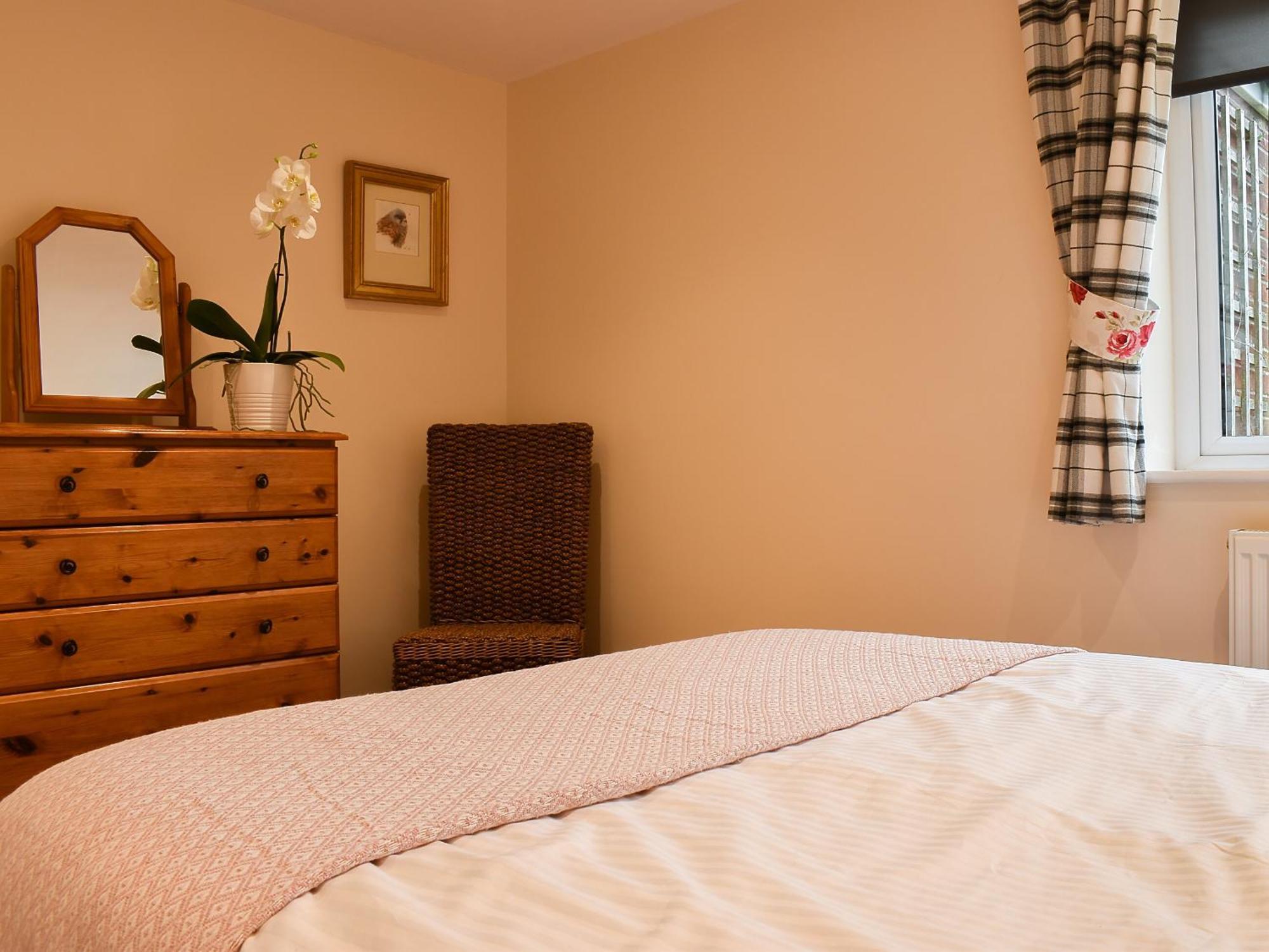Delamere House- The Snug Holiday home